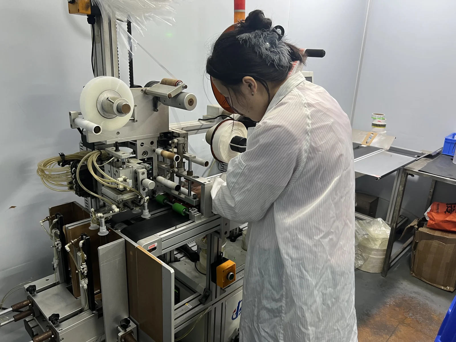 Precision lamination at Chenhan's factory